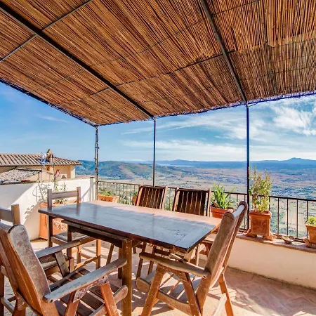 Сasa de vacaciones Nigra In With A Private Swimming Pool *