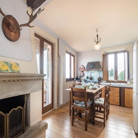 In With Pool فيلة *